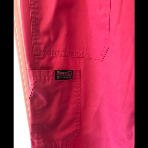 Cherokee Scrub Set Office Staff Embroidered - Picture 8 of 8